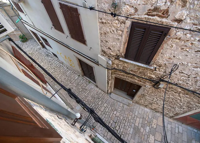 Διαμέρισμα Gorgeous Tiramola